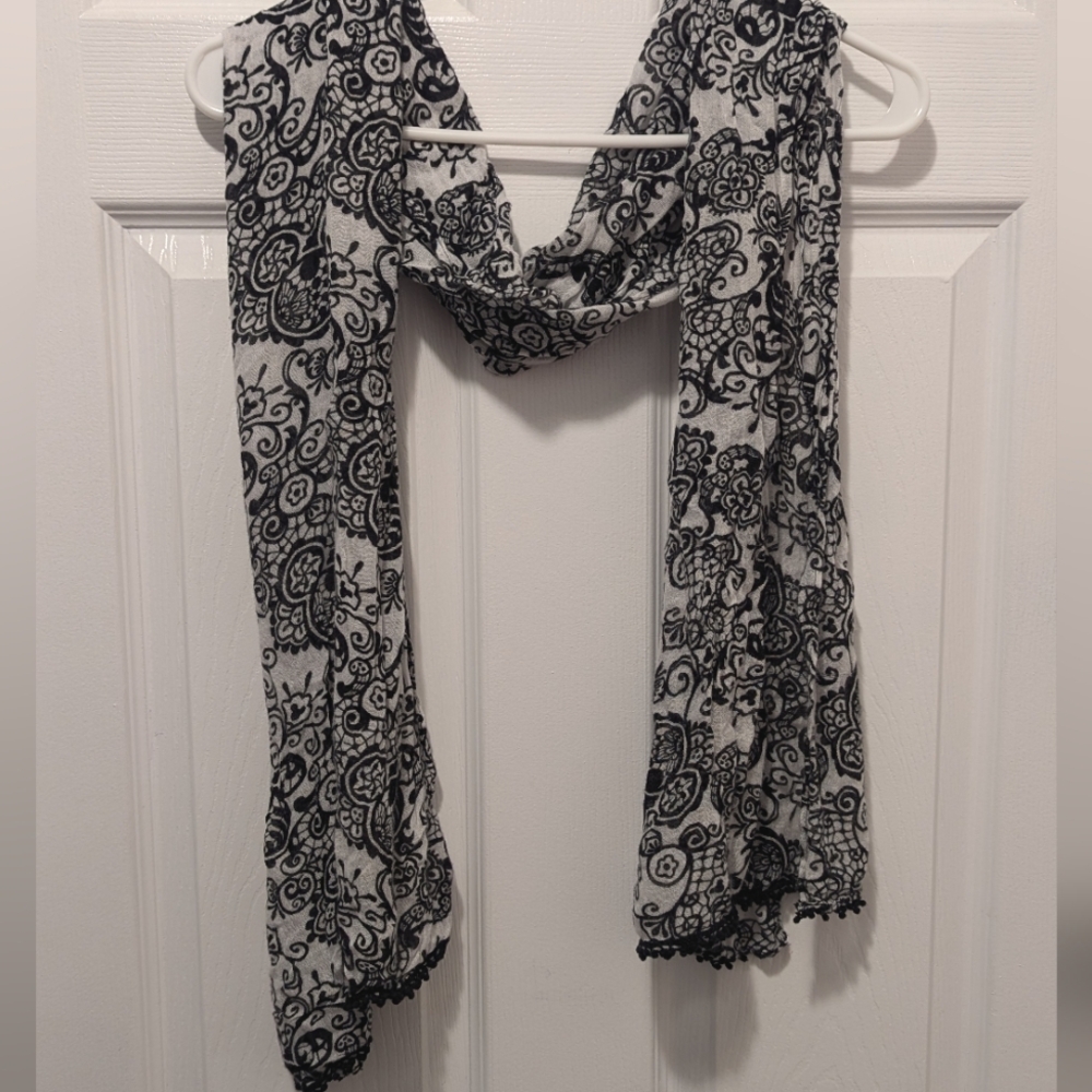 Mickey Scarf